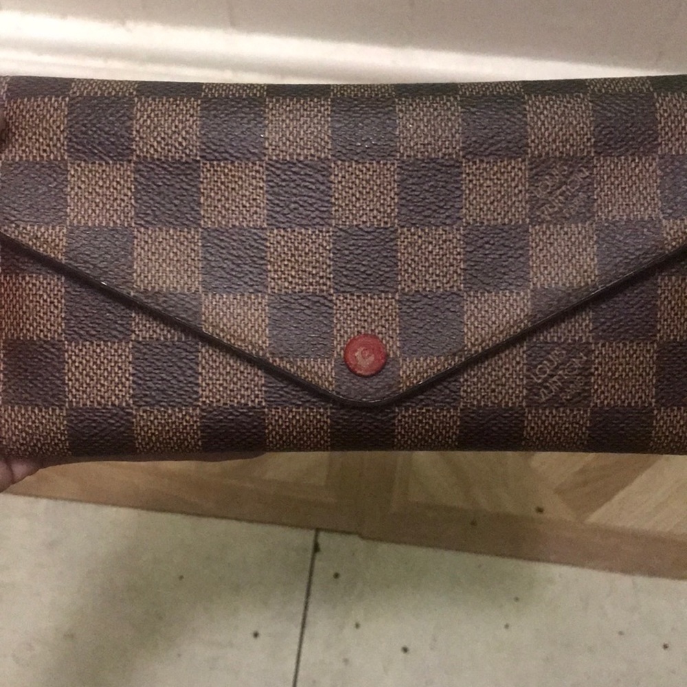 Louis vuitton wallet